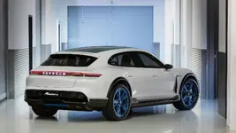 porsche-mission-e-cross-turismo-concept.webp