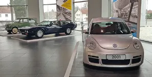 2001-Volkswagen-New-Beetle-RSI-0.webp
