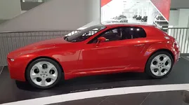 2002-Alfa-Romeo-Brera-Concept-2.webp