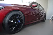 2019-BMW-M760Li-Facelift-G12-LCI-Aventurin-Rot-Individual-03-1024x678.webp