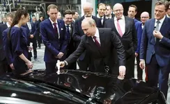 Putin Mercedes 1jpg.webp