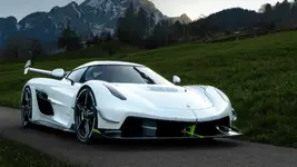 koenigsegg-jesko-in-lucerne.webp