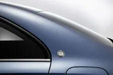 e8b20b00-2020-mercedes-amg-a35-l-4matic-2.webp