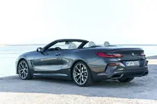 8b9d7fff-2019-bmw-8-series-convertible-20.webp