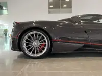 542ba270-pagani-huayra-roadster-for-sale-10.webp