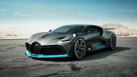 Bugatti-Divo-front-three-quarter-3.webp
