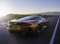 a52e7bd8-2020-mclaren-gt-unveiled-official-2.webp