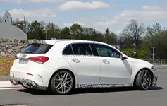 46cbf40e-2020-mercedes-amg-a45-spy-shots-16.webp