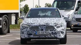 2019-mercedes-gla-spy-photo.webp