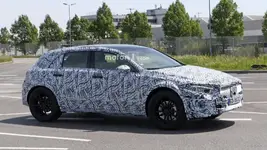 2019-mercedes-gla-spy-photo.webp