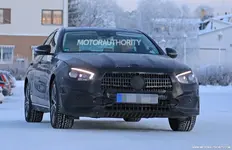 -mercedes-benz-e-class-facelift-spy-shots--image-via-s-baldauf-sb-medien_100689021_h_zpszslcn...webp