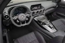 403077db-mercedes-amg-gt-r-roadster-08.webp