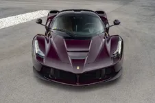 ferrari_leferrari_002.webp