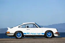 d100138d-porsche-911-carrera-rs-8.webp