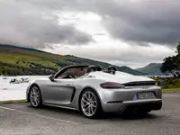 Porsche-718_Spyder-2020-800-5d.webp