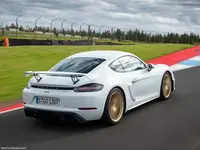Porsche-718_Cayman_GT4-2020-800-49.webp