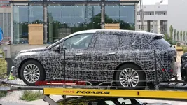 2022-bmw-inext-spy-shots-08.webp
