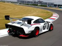 Porsche-935-2019-800-24.webp