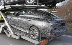 bmw_i4_46.webp