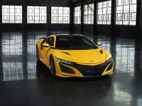 059bf28d-2020-acura-nsx-indy-yellow-pearl-2.webp