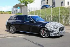 2021-mercedes-amg-e63-wagon-shows-epic-facelift-look-at-the-nurburgring_2.webp