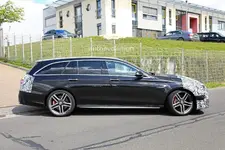 2021-mercedes-amg-e63-wagon-shows-epic-facelift-look-at-the-nurburgring_3.webp
