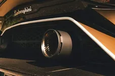 10-lamborghini-aventador-svj-roadster-2019-fd-exhaust.webp
