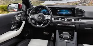 GLE-interior-dash-2.webp