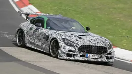 mercedes-amg-gt-r-black-series-spy-photo.webp