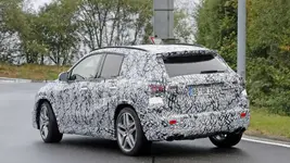 2021-mercedes-amg-gla-45-spy-photo.webp
