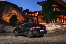 2020-BMW-X6-M-Competition-F96-02.webp