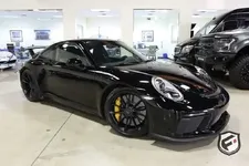 2018-porsche-911-gt3-coupe (30).webp