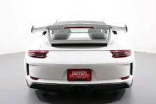 2018-porsche-911-gt3-coupe (4).webp