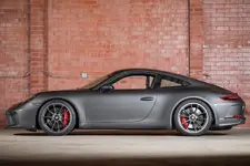 2018-porsche-911-gt3-coupe (18).webp