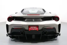 2019-ferrari-488-pista (4).webp