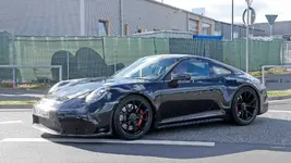 porsche-911-gt3-touring-spy-shots.webp