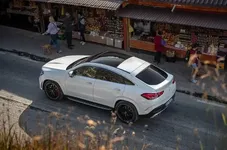 2-mercedes-amg-gle-53-proto-ride-2019-aerial.webp