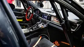 Porsche-Panamera-Projekt-Lion--inlineImageC-bf1cfd3f-1637406.webp