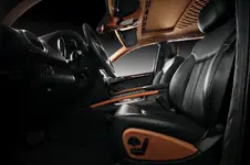 vilner-transforms-interior-of-mercedes-benz-gl-photo-gallery_1.webp