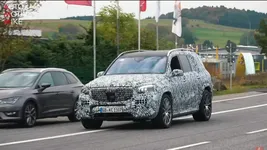 mercedes-maybach-gls-spy-video (1).webp