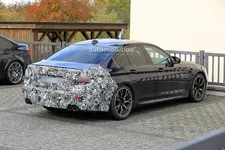 2021-bmw-m5-facelift-spotted-next-to-current-model-differences-are-subtle_1.webp
