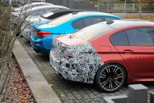 2021-bmw-m5-facelift-spotted-next-to-current-model-differences-are-subtle_12.webp