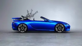 Lexus LC500 Convertible -2.webp