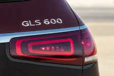 2021-Mercedes-Maybach-GLS-600-4MATIC-30.webp