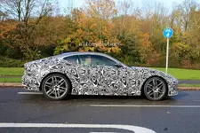 2021-jaguar-f-type-looks-different-spied-in-full-convoy_6.webp
