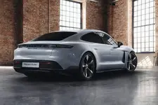 Porsche-Exclusive-Taycan-Turbo-7.webp Porsche-Exclusive-Taycan-Turbo-7.webp