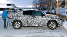 mercedes-benz-eqa-spy-photo (5).webp