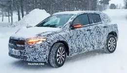 Mercedes-Benz-EQA-spied-3-850x489.webp
