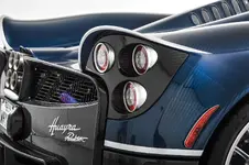 Pagani-Huayra-Roadster-8.webp