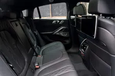 2020-bmw-x6-m50i-riverside-blue-abu-27.webp